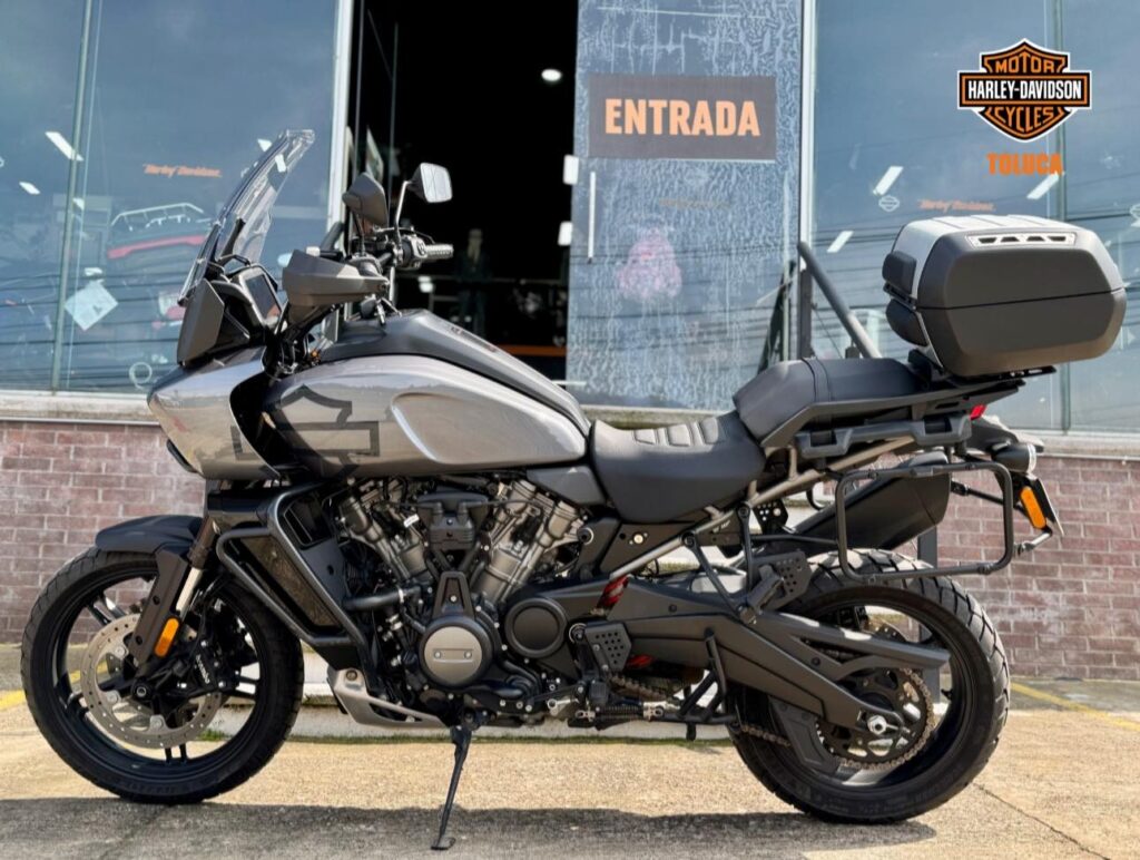 2022 Pan America 1250 S 6
