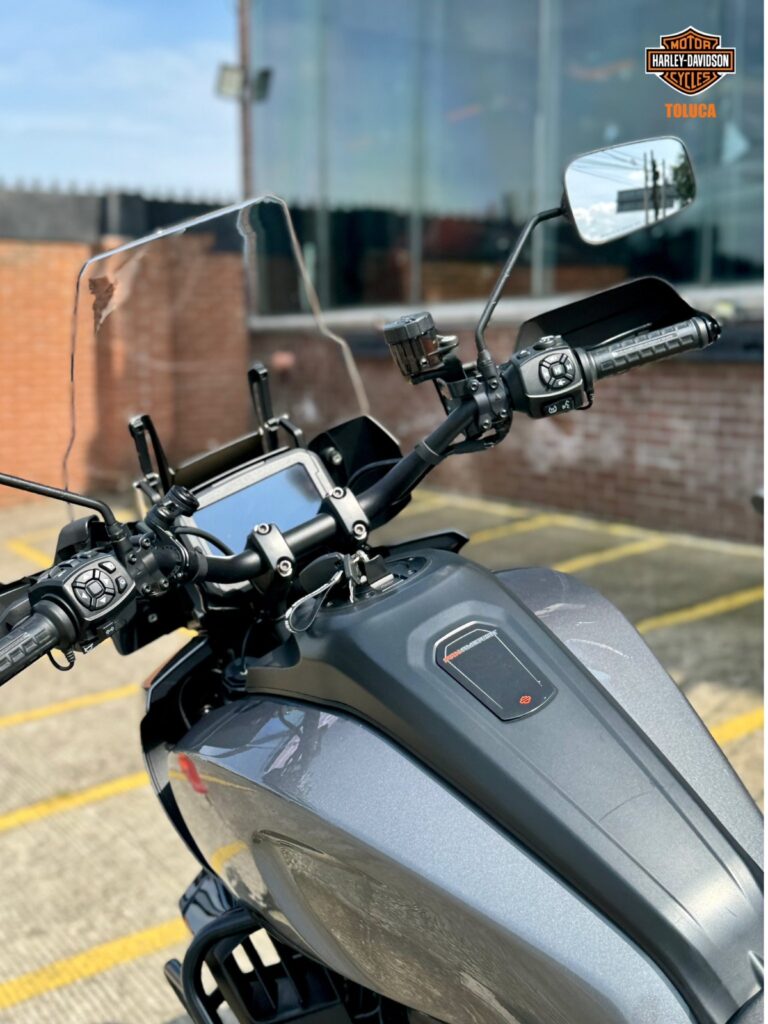 2022 Pan America 1250 S 9