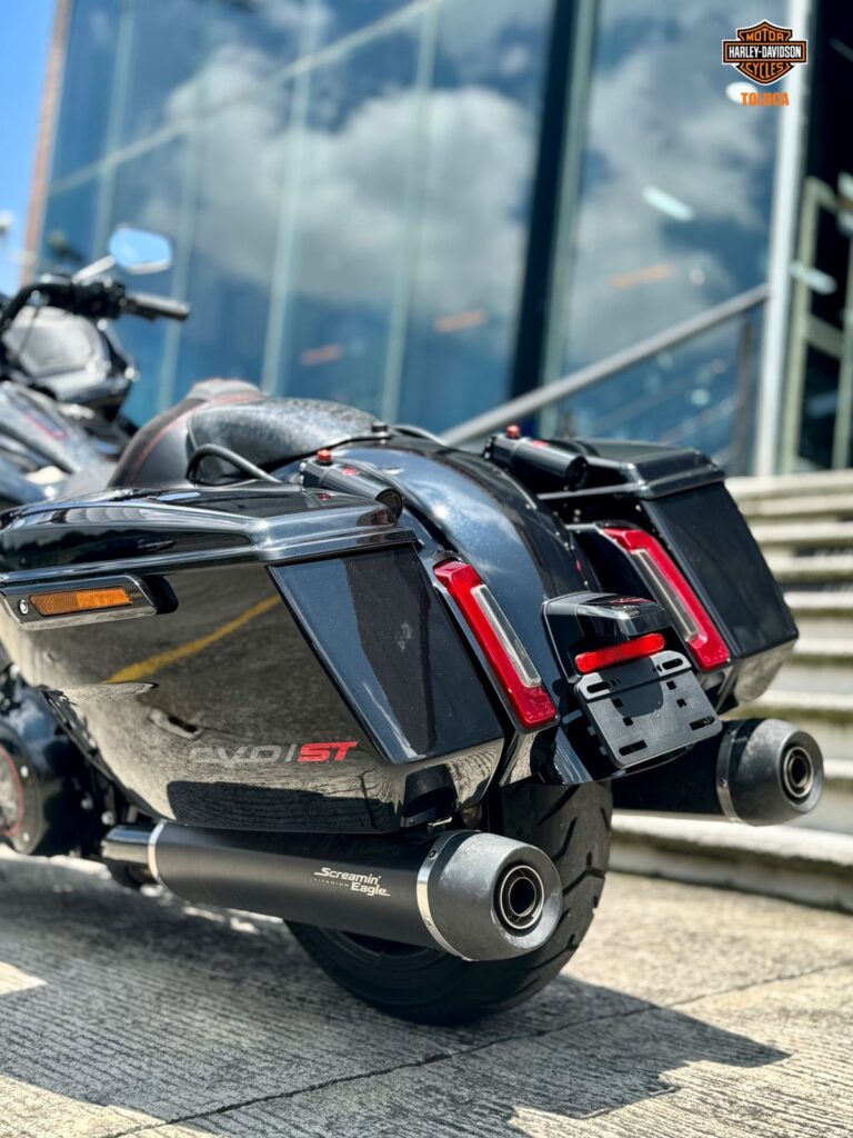 2024 Road Glide CVO ST 3