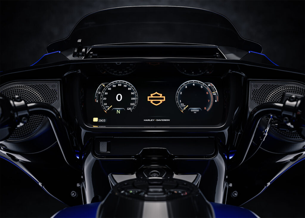 2026-street-glide-beauty-display-ls