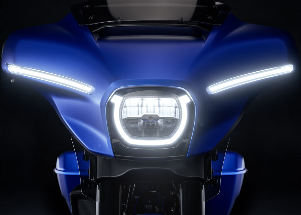 2026-street-glide-beauty-lighting-ls